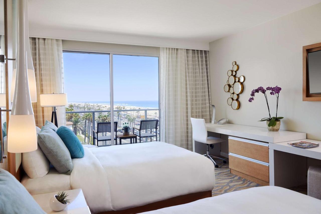 Pasea & Huntington Beach